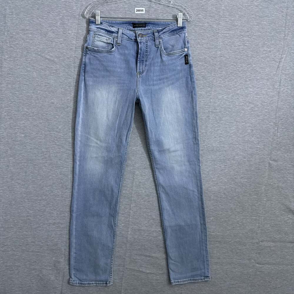 Silver Jean Women’s Size 30/31 Light Wash Blue Denim Avery Straight Stretch Jean